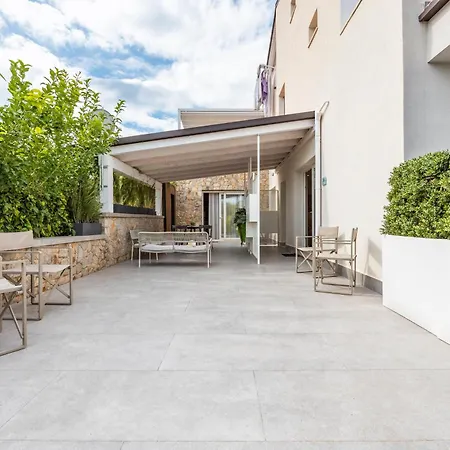 Picahouse Luxury Mandra Capreria